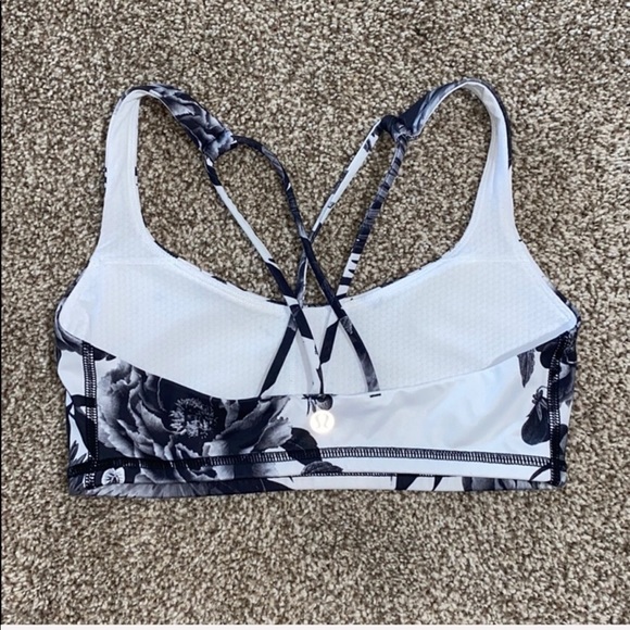 Lululemon Free To Bra - Picture 3 of 5